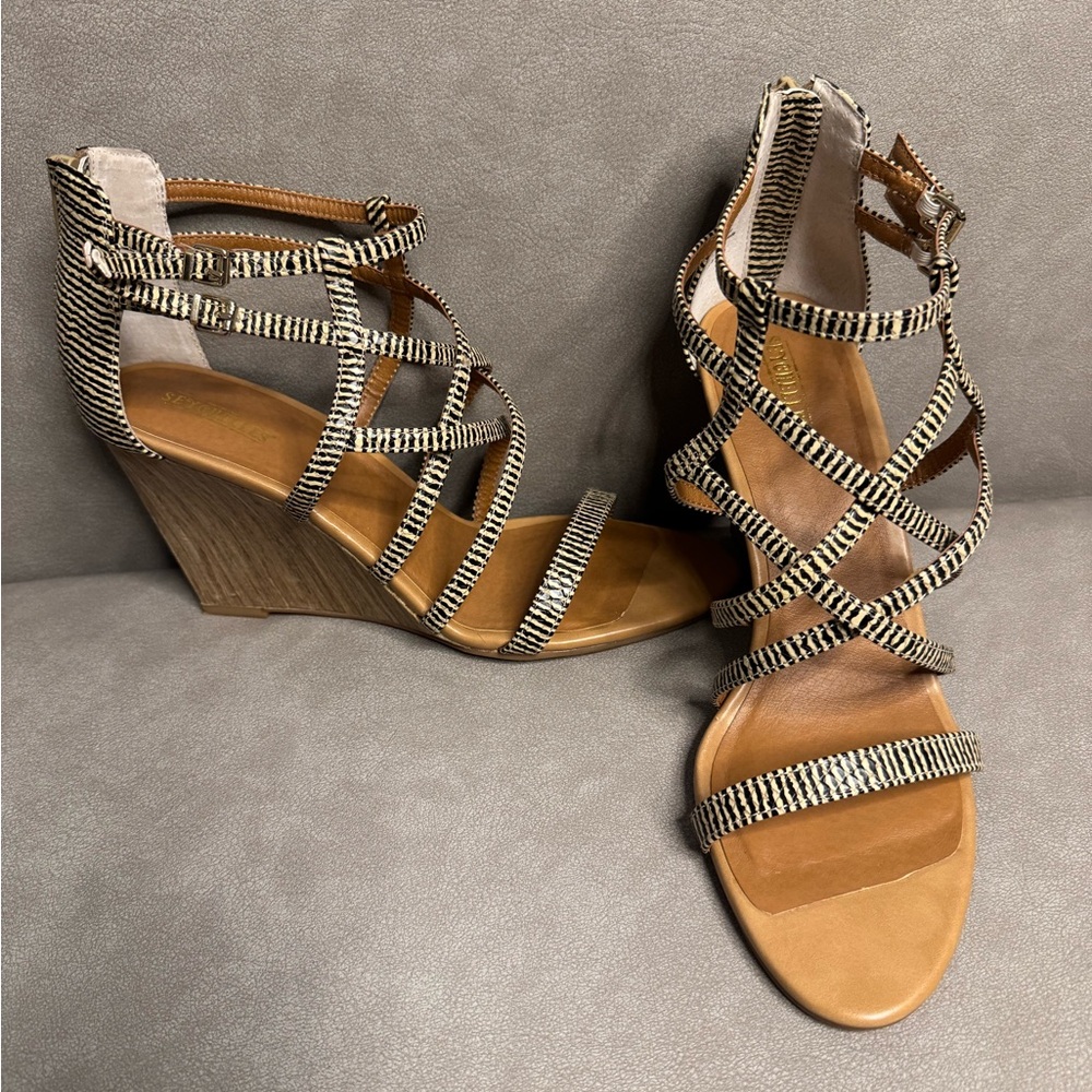 Seychelles Brown and Black Wedge Sandals with Strappy Design